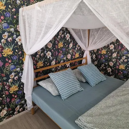 Apartment Glam U Brna