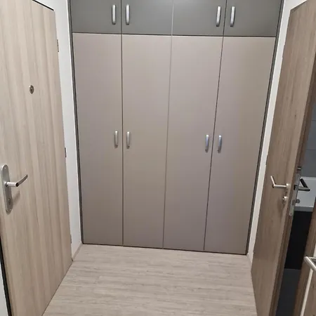Luxusni Glam U Brna - Vana, Terasa, Nebesa, Parkovani Zdarma * Bučovice