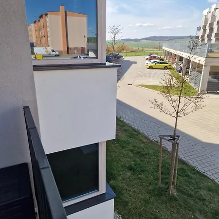 Luxusni Glam U Brna - Vana, Terasa, Nebesa, Parkovani Zdarma * Bučovice